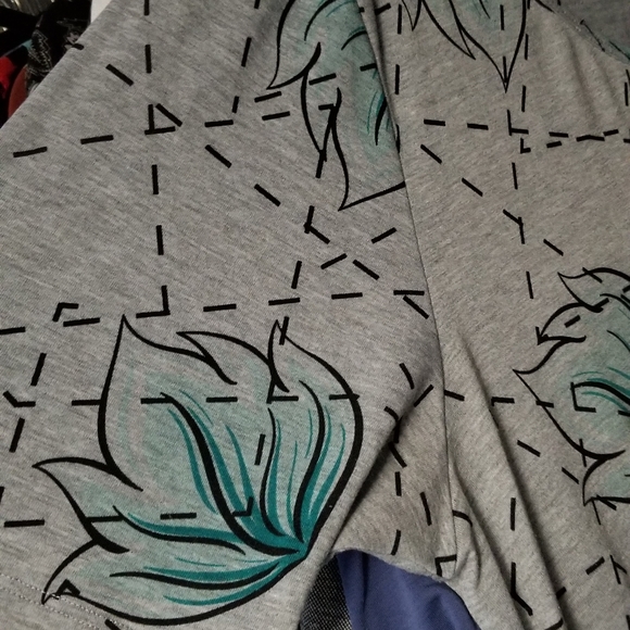 Lularoe ON HOLD - Picture 12 of 16
